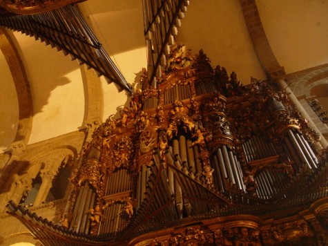 La importancia de las formas geom�tricas en la m�sica (�rgano de la Catedral de Santiago)