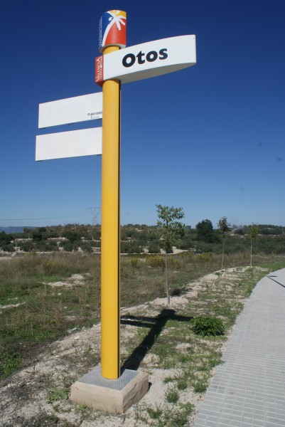 UN PASEO POR OTOS (EL PUEBLO DE LOS RELOJES DE SOL)